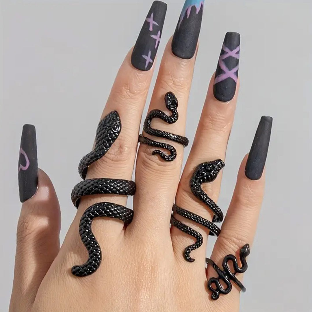 Black Snake Ring Set